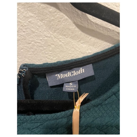 MODCLOTH Braid My Entire Day 3/4 Sleeve Green Mini Dress - Picture 3 of 4